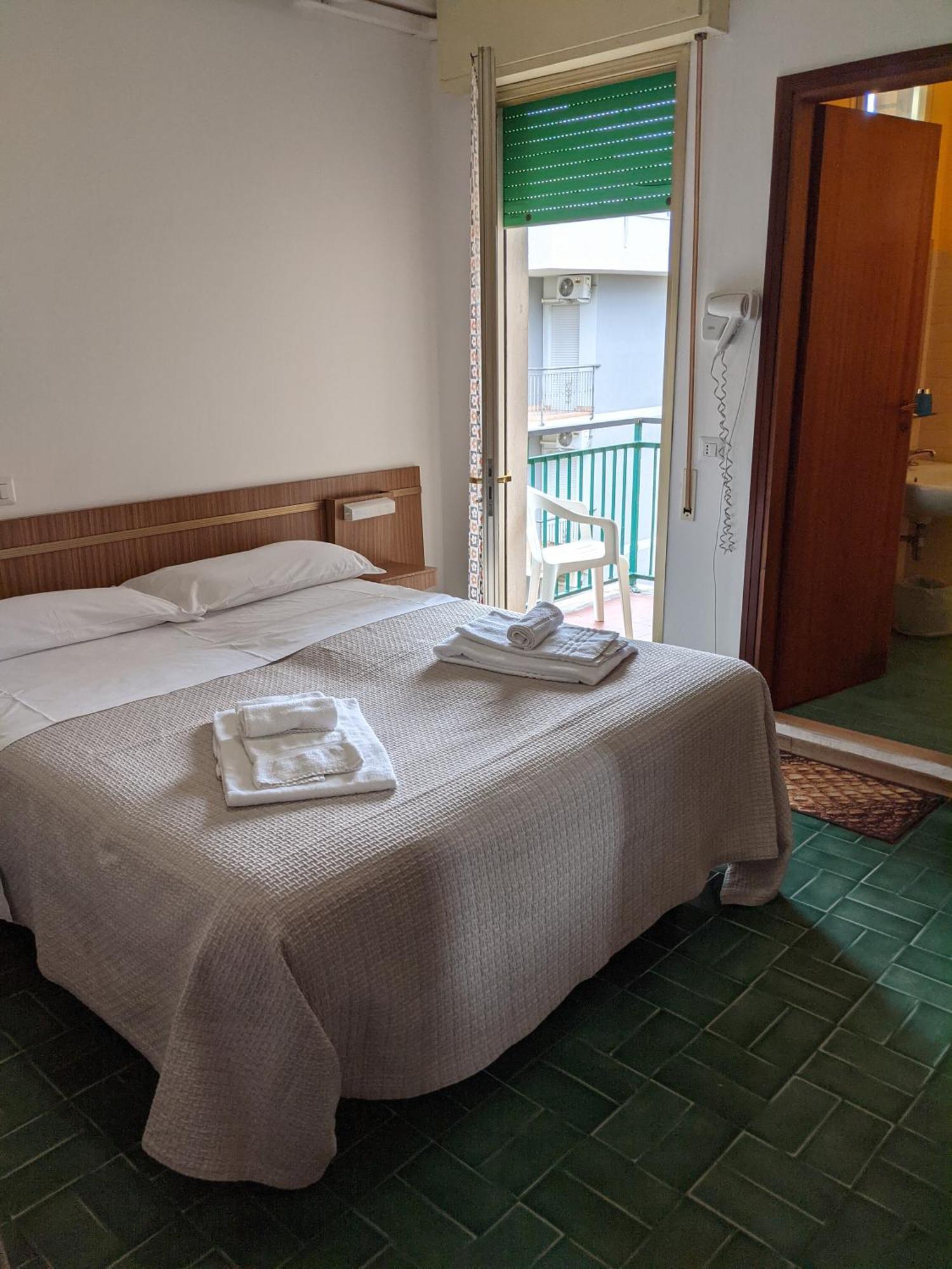 Hotel Bellevue 체제나티코 외부 사진