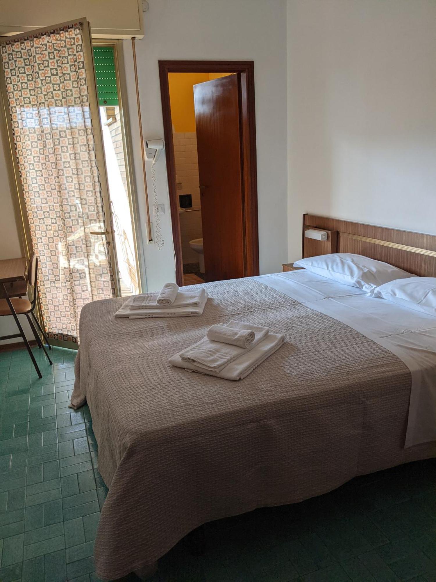 Hotel Bellevue 체제나티코 외부 사진
