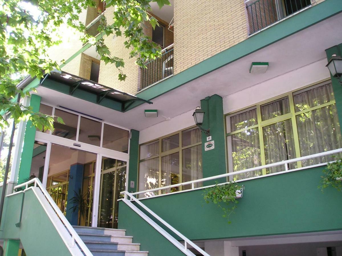 Hotel Bellevue 체제나티코 외부 사진